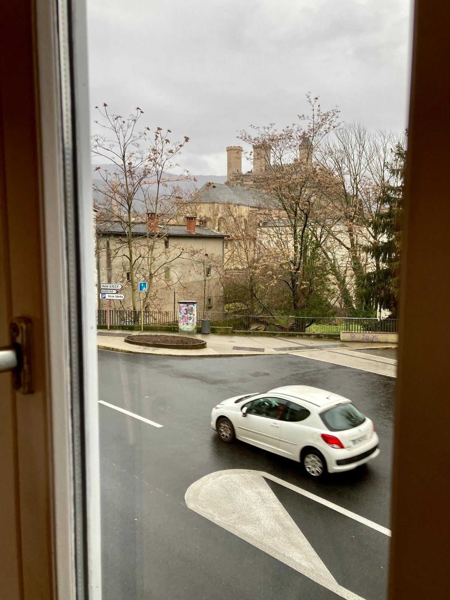 فوا Aux 4 Logis Appart-Hotel - Studio Le Terra - Petit Dejeuner Inclus 1Ere Nuit المظهر الخارجي الصورة